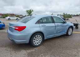2012 CHRYSLER 200 LX