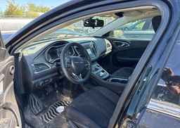 2015 CHRYSLER 200 LX