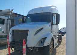 2020 VOLVO VNL64T