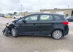 2016 KIA RONDO EX