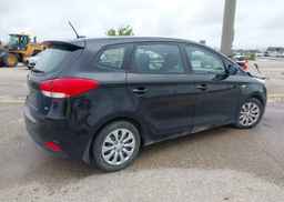 2016 KIA RONDO EX