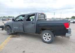 2006 NISSAN TITAN 5.6 LE CREW CAB