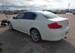2013 INFINITI G37X