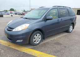 2006 TOYOTA SIENNA LE V6