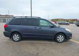 2006 TOYOTA SIENNA LE V6