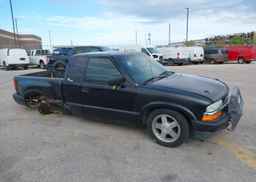 1998 CHEVROLET S10 4+CAB