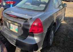 2005 PONTIAC GRAND PRIX