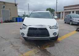 2011 MITSUBISHI OUTLANDER XLS