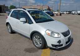 2013 SUZUKI SX4