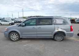 2013 CHRYSLER TOWN & COUNTRY LIMITED