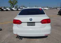 2013 VOLKSWAGEN JETTA S
