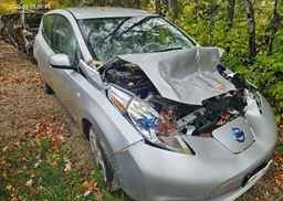 2011 NISSAN LEAF SL