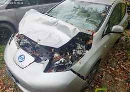 2011 NISSAN LEAF SL