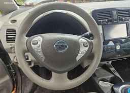 2011 NISSAN LEAF SL