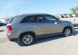 2014 KIA SORENTO LX