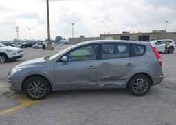 2012 HYUNDAI elantra touring gls