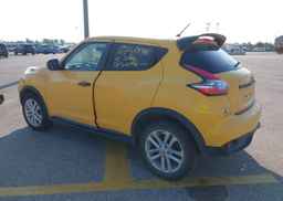 2015 NISSAN JUKE SV