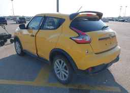 2015 NISSAN JUKE SV