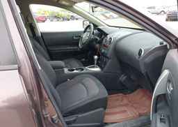 2010 NISSAN ROGUE SL