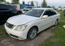 2004 TOYOTA CROWN ROYAL