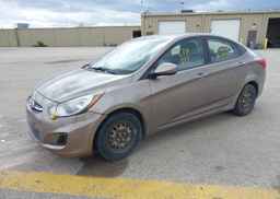2013 HYUNDAI ACCENT GL