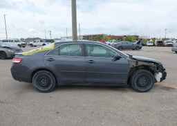 2010 TOYOTA CAMRY