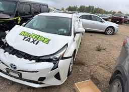 2016 TOYOTA PRIUS