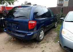 2006 DODGE CARAVAN SE