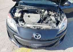 2013 MAZDA MAZDA3 GS