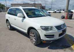 2008 VOLKSWAGEN TOUAREG V8