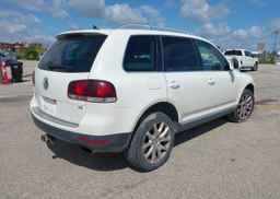 2008 VOLKSWAGEN TOUAREG V8