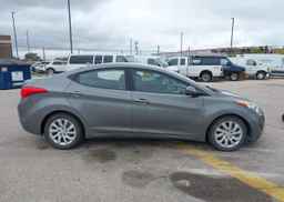 2013 HYUNDAI ELANTRA GL
