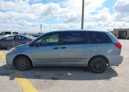 2005 TOYOTA SIENNA CE V6