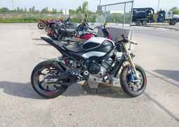 2024 BMW S1000RR