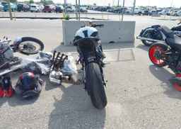 2024 BMW S1000RR
