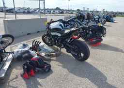 2024 BMW S1000RR