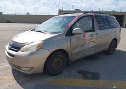 2005 TOYOTA SIENNA XLE V6