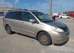 2005 TOYOTA SIENNA XLE V6