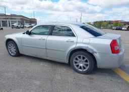 2009 CHRYSLER 300 LIMITED