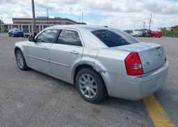 2009 CHRYSLER 300 LIMITED