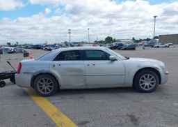 2009 CHRYSLER 300 LIMITED