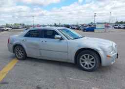2009 CHRYSLER 300 LIMITED