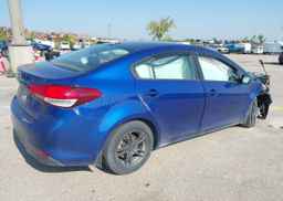 2017 KIA FORTE LX