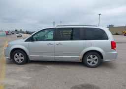2011 DODGE GRAND CARAVAN SXT
