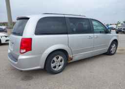 2011 DODGE GRAND CARAVAN SXT