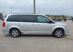 2011 DODGE GRAND CARAVAN SXT