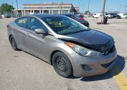 2013 HYUNDAI ELANTRA GL
