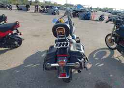 2010 HARLEY-DAVIDSON FLSTC HERITAGE SOFTAIL