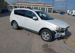 2010 MITSUBISHI OUTLANDER ES