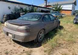 2003 PONTIAC GRAND PRIX SE